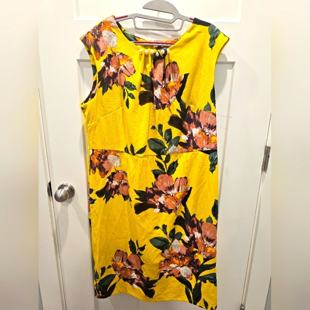NWT I LE New York Yellow Floral Sheath Dress w/ Pearl Detail Size 18